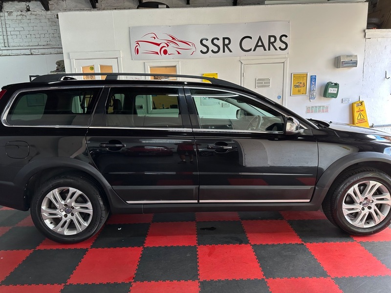 Used Volvo XC70 2015 for sale - 77027732: Photo 5