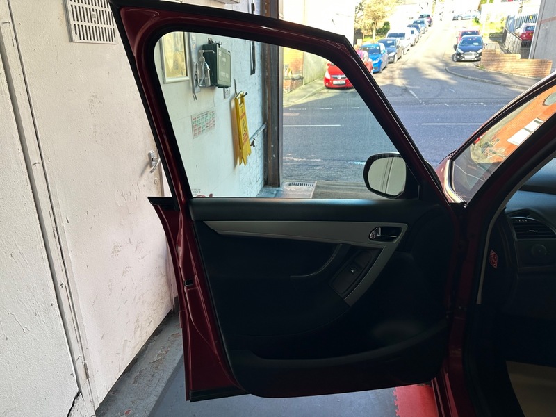 Used Citroen C4 Picasso 2011 for sale - 77735323: Photo 13