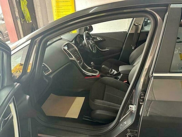 Used Vauxhall Astra 2013 for sale - 76224209: Photo 14