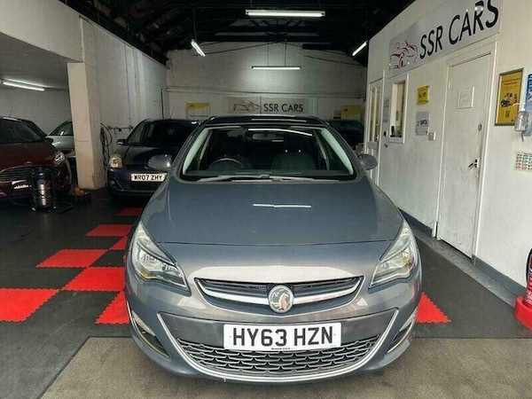 Used Vauxhall Astra 2013 for sale - 76224209: Photo 2