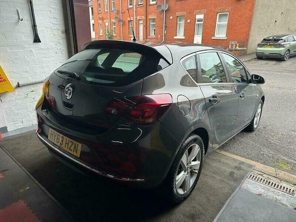 Used Vauxhall Astra 2013 for sale - 76224209: Photo 32