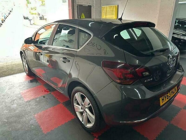 Used Vauxhall Astra 2013 for sale - 76224209: Photo 4