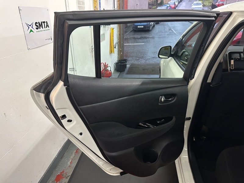 Used Nissan Leaf 2016 for sale - 77643384: Photo 18