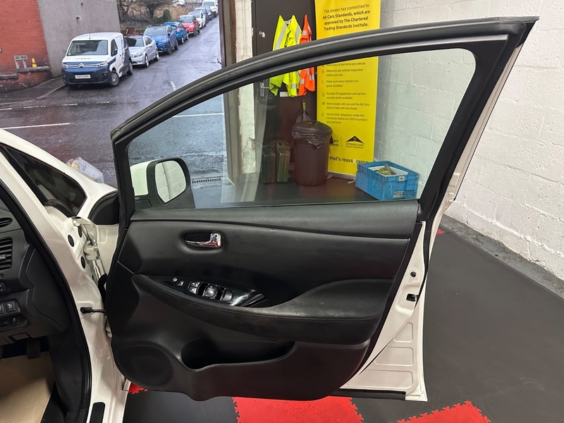 Used Nissan Leaf 2016 for sale - 77643384: Photo 23