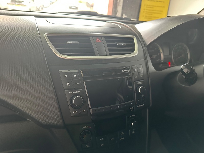 Used Suzuki Swift 2013 for sale - 76974071: Photo 15