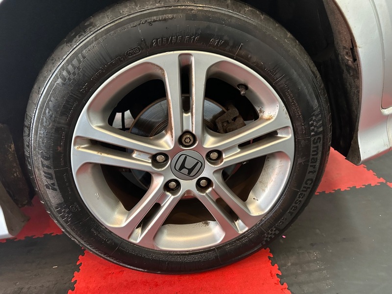 Used Honda Civic 2011 for sale - 76740900: Photo 10