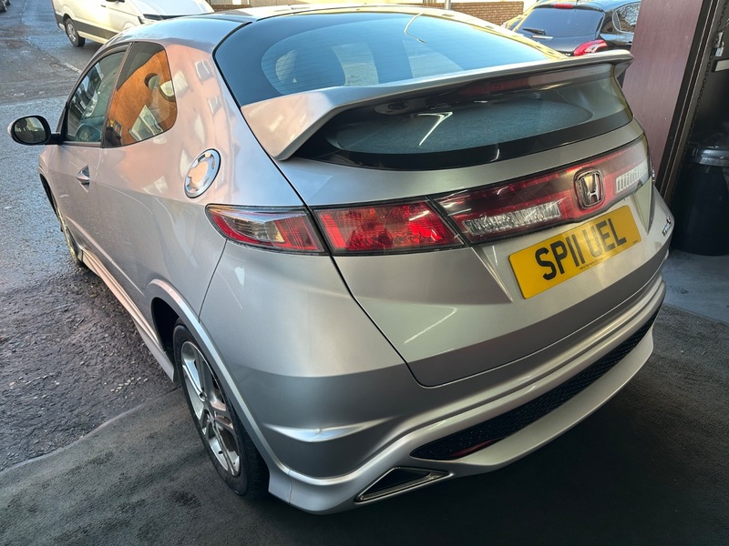 Used Honda Civic 2011 for sale - 76740900: Photo 28