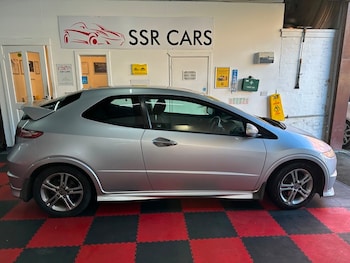 Used Honda Civic 2011 for sale - 76740900: Photo