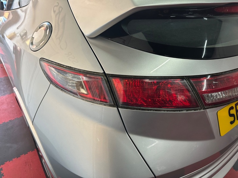 Used Honda Civic 2011 for sale - 76740900: Photo 7