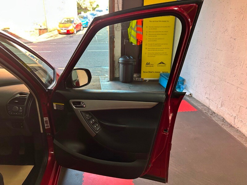 Used Citroen C4 Picasso 2011 for sale - 77805638: Photo 22