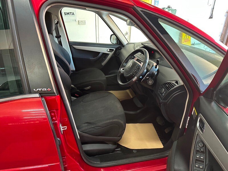 Used Citroen C4 Picasso 2011 for sale - 77805638: Photo 23