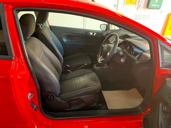 Used Ford Fiesta 2014 for sale - 76211044: Photo 21