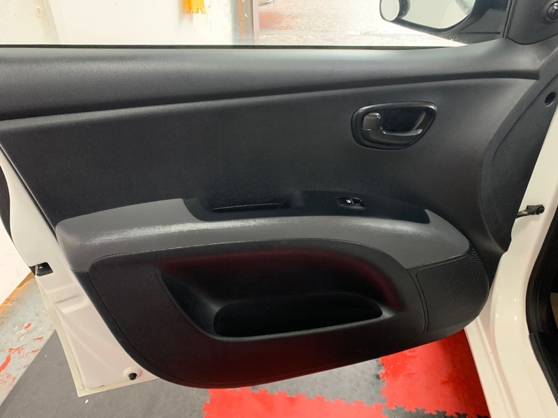 Used Hyundai i10 2013 for sale - 77101126: Photo 17