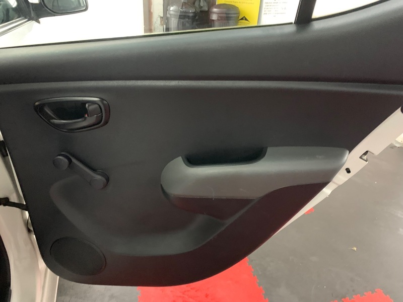 Used Hyundai i10 2013 for sale - 77101126: Photo 18