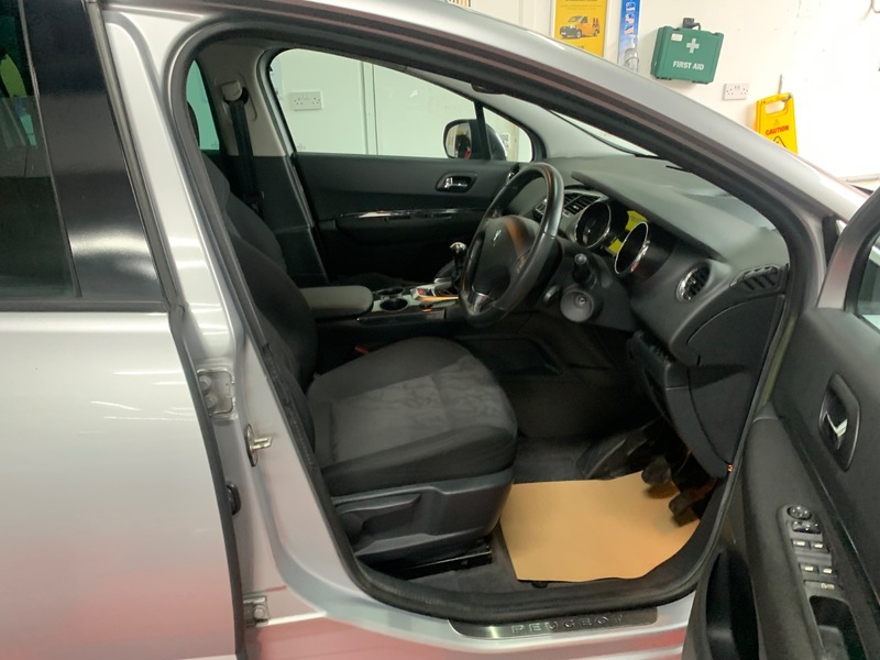 Used Peugeot 3008 2011 for sale - 77643412: Photo 24