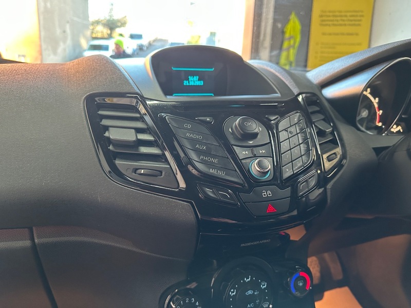 Used Ford Fiesta 2013 for sale - 76559702: Photo 15