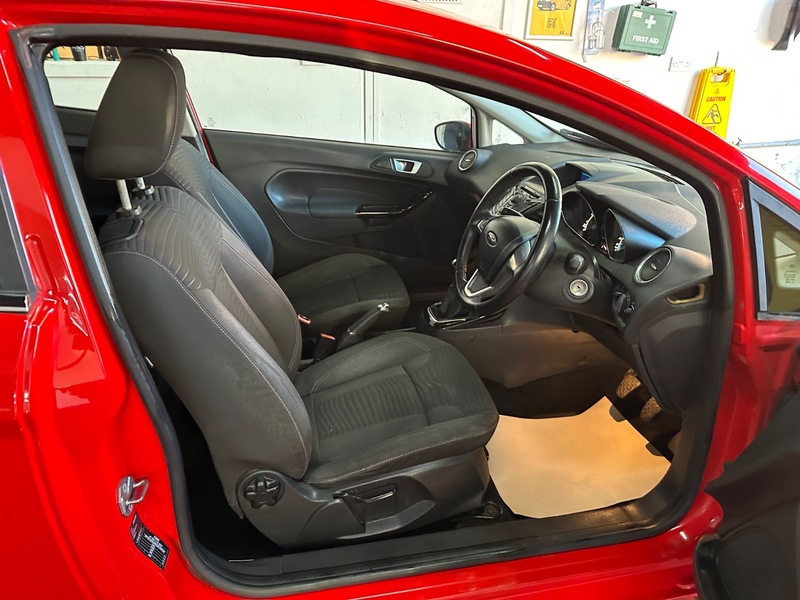 Used Ford Fiesta 2013 for sale - 76559702: Photo 21