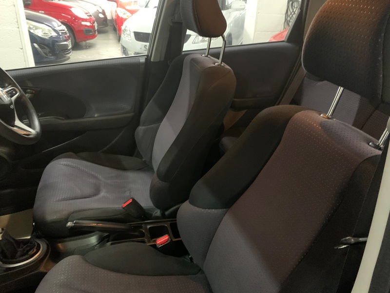 Used Honda Jazz 2010 for sale - 77056513: Photo 13