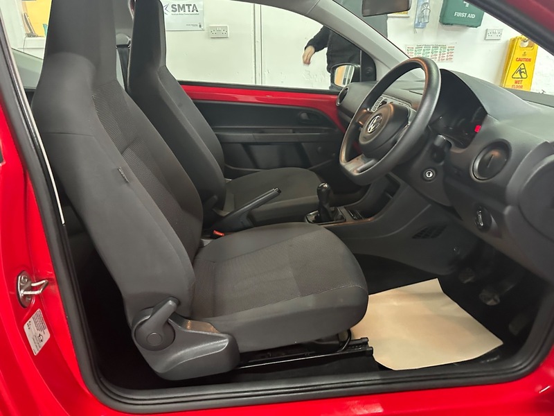 Used Volkswagen up! 2015 for sale - 76712217: Photo 26