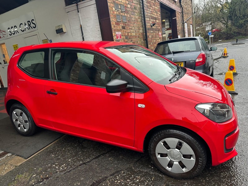 Used Volkswagen up! 2015 for sale - 76712217: Photo 28