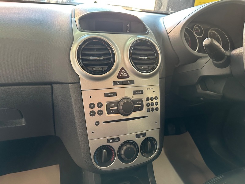 Used Vauxhall Corsa 2013 for sale - 76740908: Photo 15