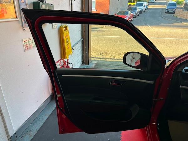 Used Suzuki Swift 2016 for sale - 76256931: Photo 13