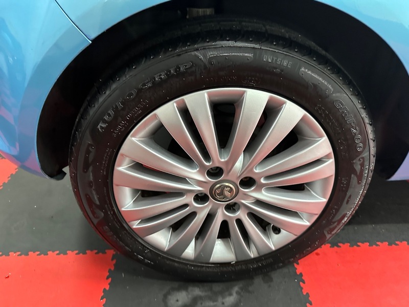 Used Vauxhall Corsa 2011 for sale - 76148409: Photo 11