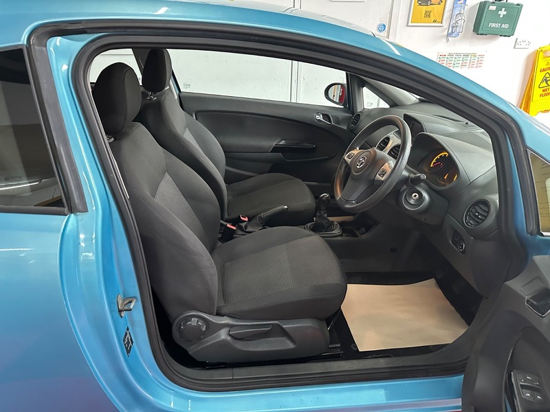 Used Vauxhall Corsa 2011 for sale - 76148409: Photo 21