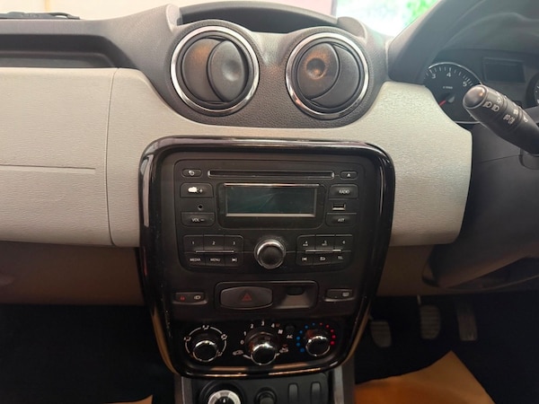 Used Dacia Duster 2013 for sale - 76185852: Photo 19