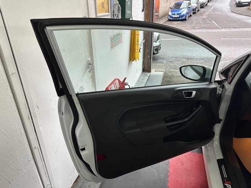 Used Ford Fiesta 2014 for sale - 77007830: Photo 13