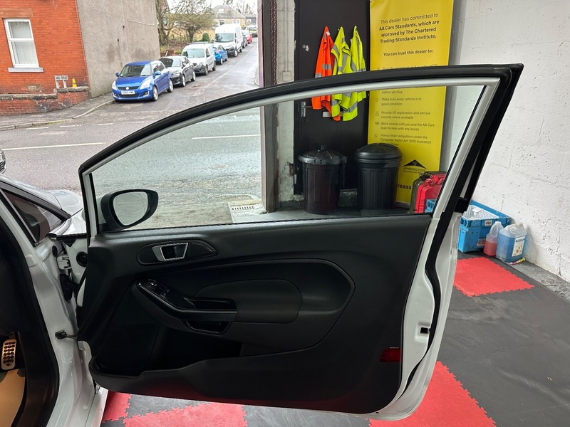 Used Ford Fiesta 2014 for sale - 77007830: Photo 22