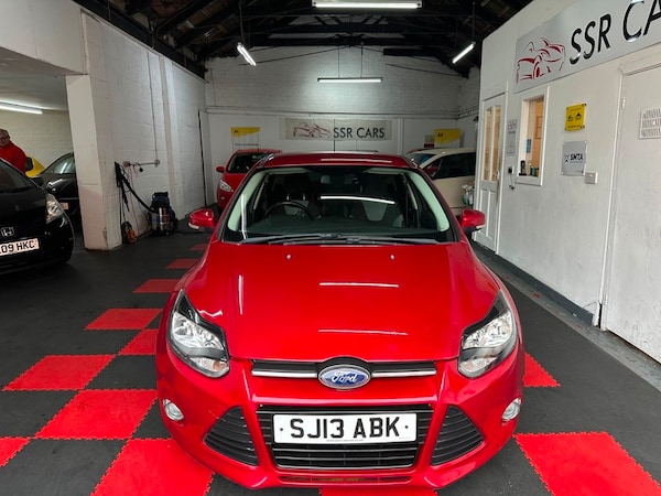 Used Ford Focus 2013 for sale - 76280584: Photo 2
