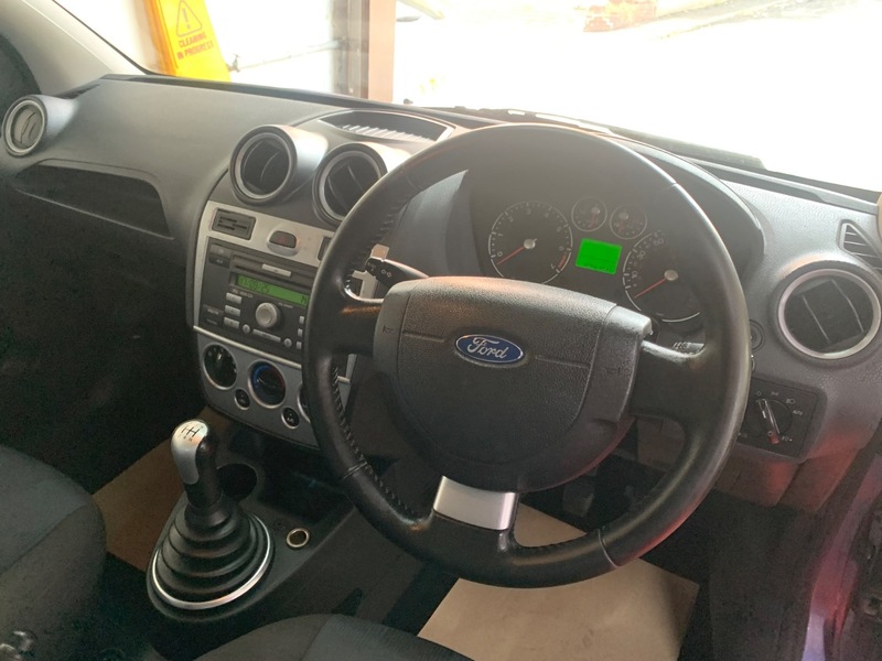 Used Ford Fiesta 2007 for sale - 77172833: Photo 23