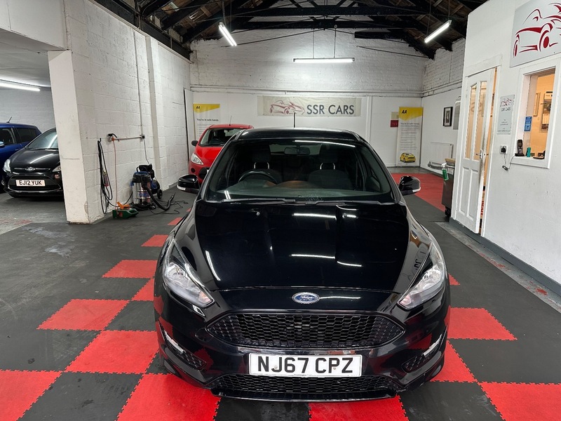 Used Ford Focus 2017 for sale - 77140401: Photo 2