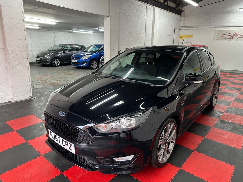 Used Ford Focus 2017 for sale - 77140401: Photo 3