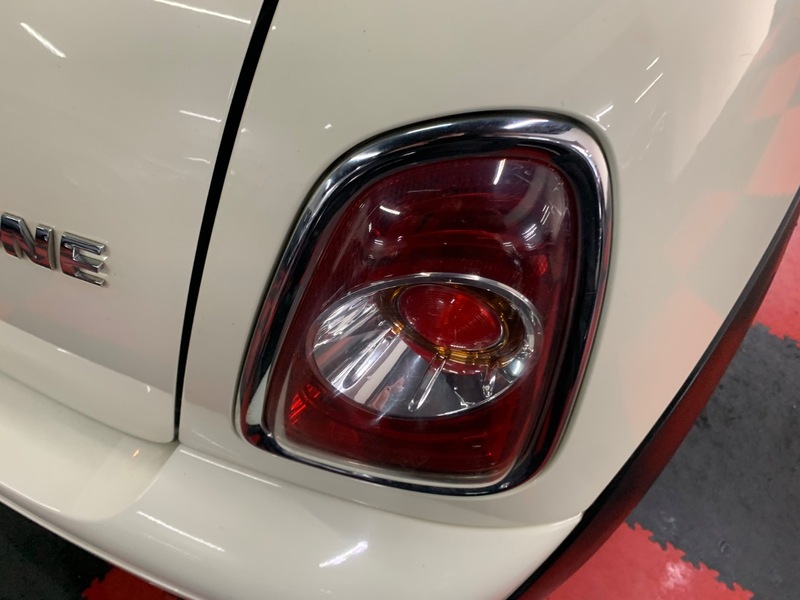 Used MINI Convertible 2011 for sale - 76482627: Photo 11