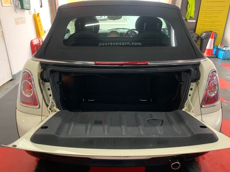 Used MINI Convertible 2011 for sale - 76482627: Photo 20