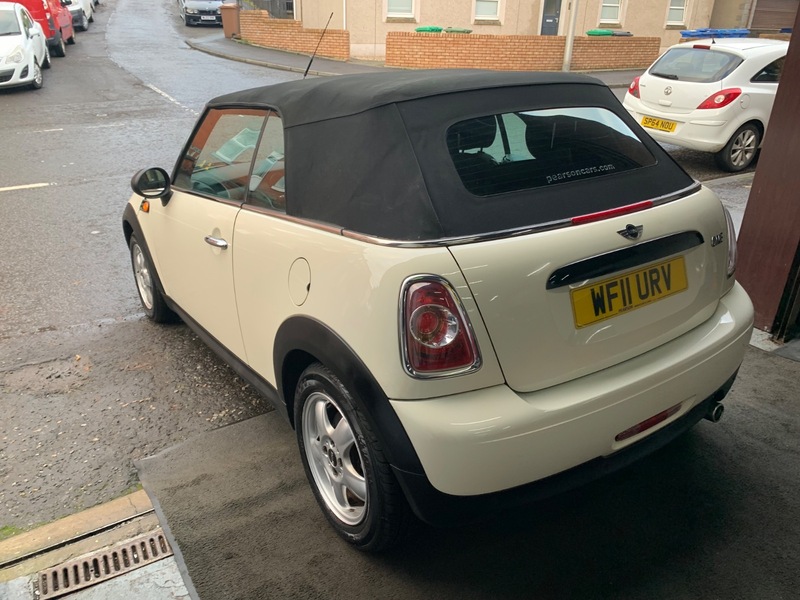 Used MINI Convertible 2011 for sale - 76482627: Photo 28