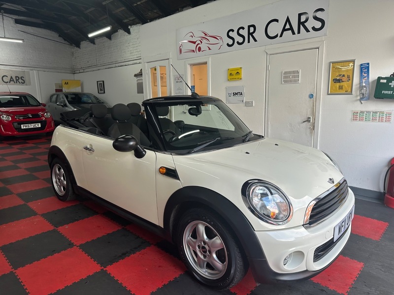 Used MINI Convertible 2011 for sale - 76482627: Photo 32