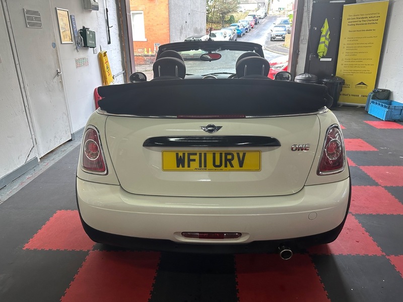 Used MINI Convertible 2011 for sale - 76482627: Photo 36