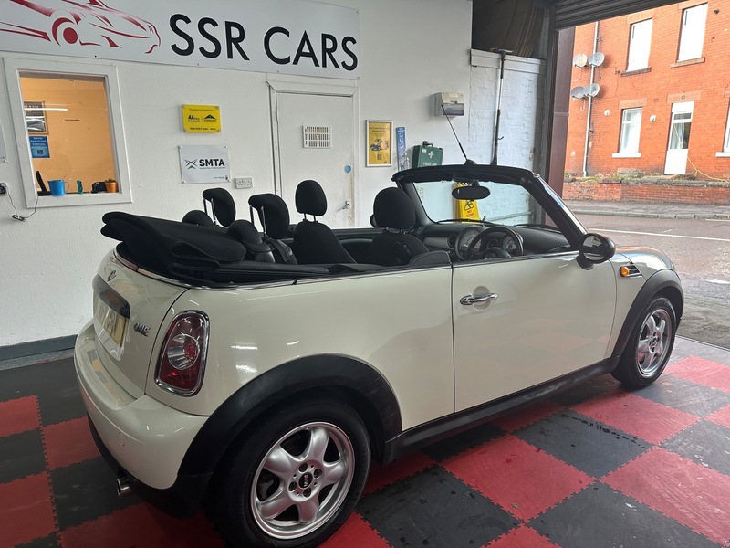 Used MINI Convertible 2011 for sale - 76482627: Photo 38