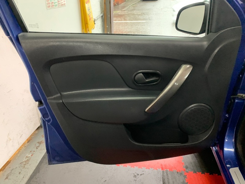 Used Dacia Sandero 2015 for sale - 76836717: Photo 16