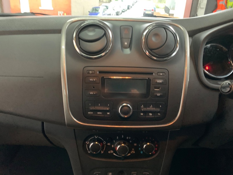 Used Dacia Sandero 2015 for sale - 76836717: Photo 18