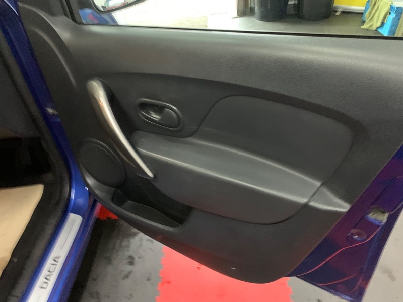 Used Dacia Sandero 2015 for sale - 76836717: Photo 25