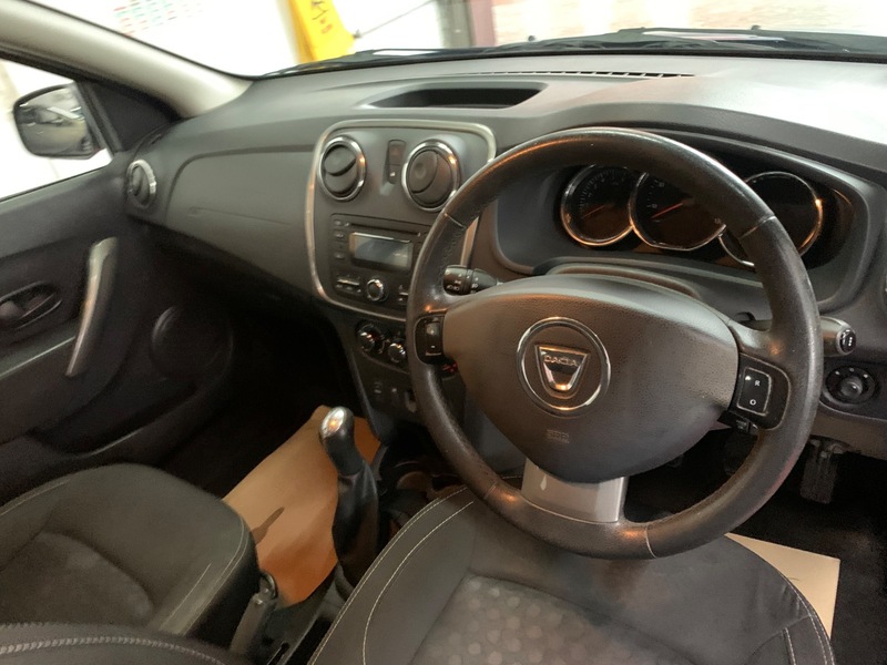 Used Dacia Sandero 2015 for sale - 76836717: Photo 27