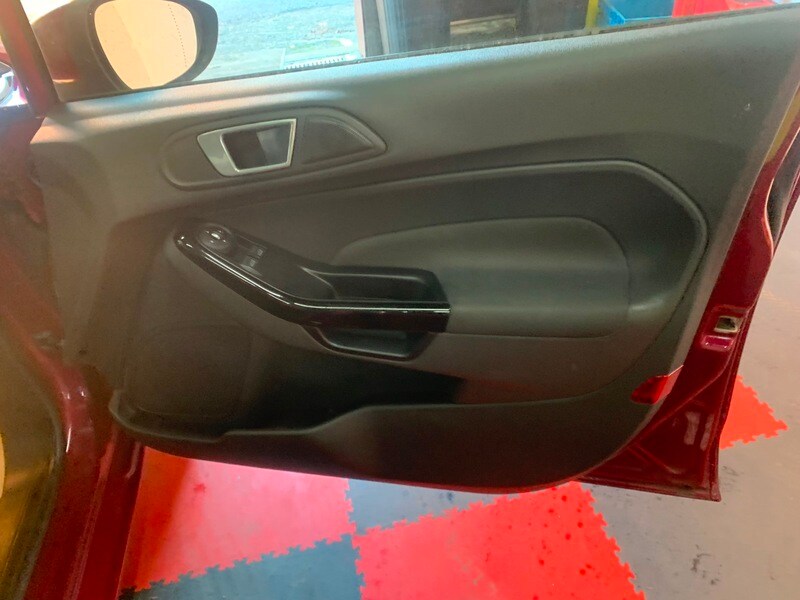 Used Ford Fiesta 2013 for sale - 76605355: Photo 27