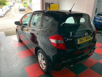 Used Honda Jazz 2013 for sale - 78570836: Photo