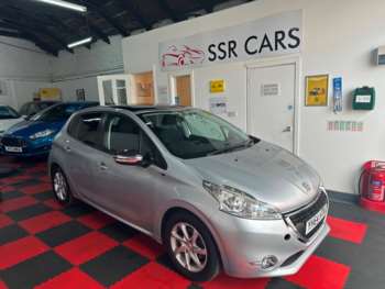 Used Peugeot 208 2014 for sale - 74997250: Photo