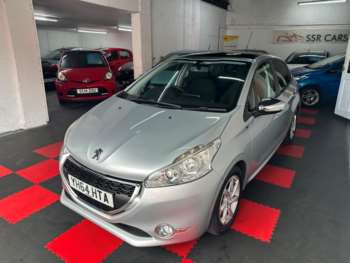Used Peugeot 208 2014 for sale - 74997250: Photo