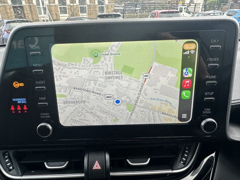 Used Toyota C-HR 2023 for sale - 77677131: Photo 2